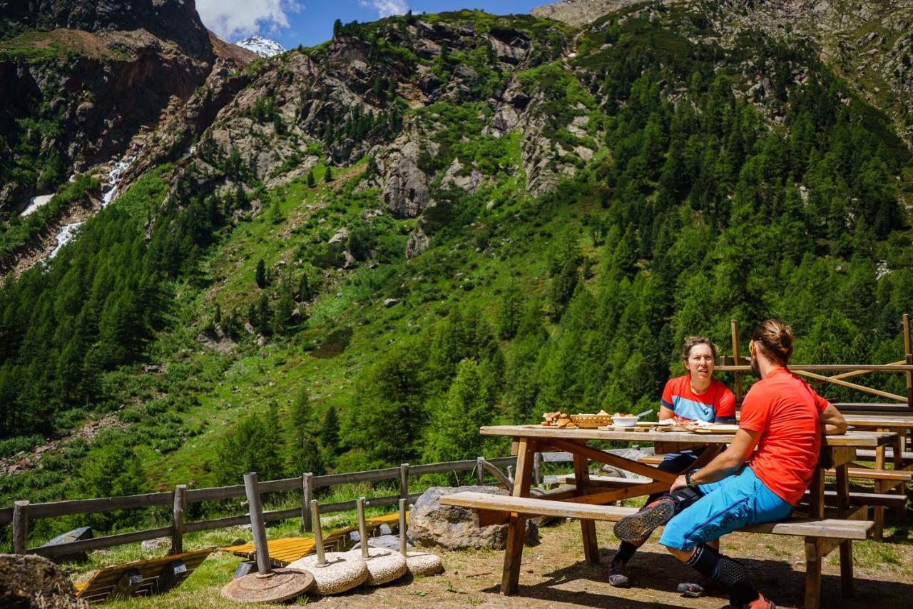 Active Hotel Gran Zebru' Cogolo Kültér fotó